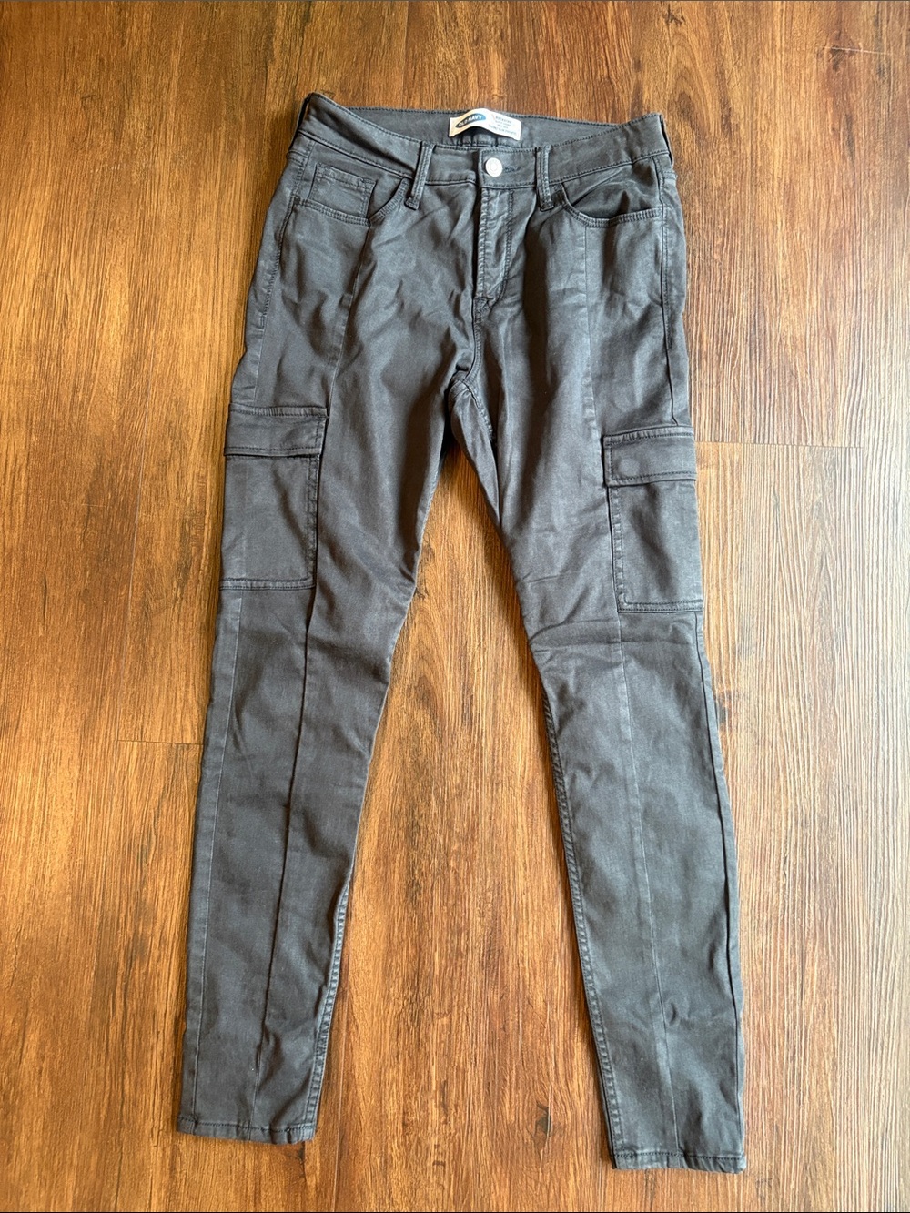 Old Navy Women's Cargo Pants - Rockstar Super Skinny High Rise- Charcoal Gray